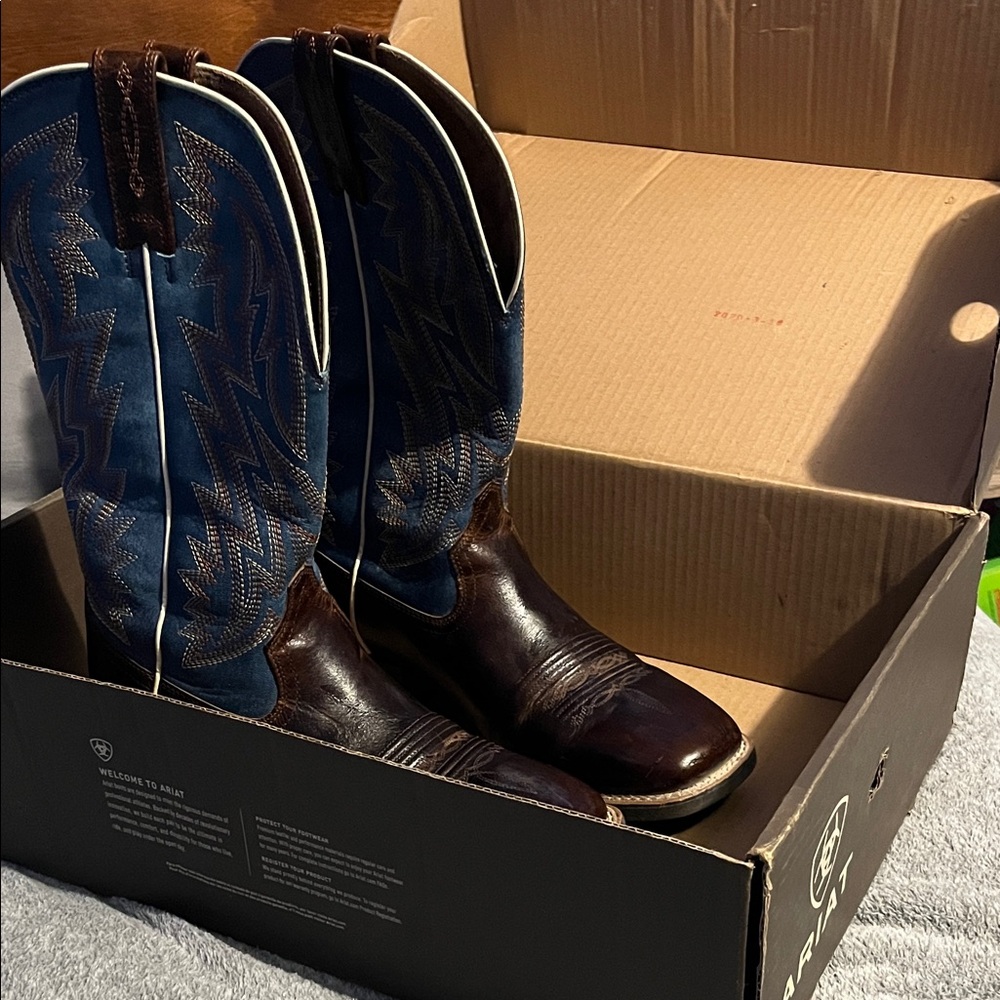 Ariat Western Boots with Blue and Brown Leather